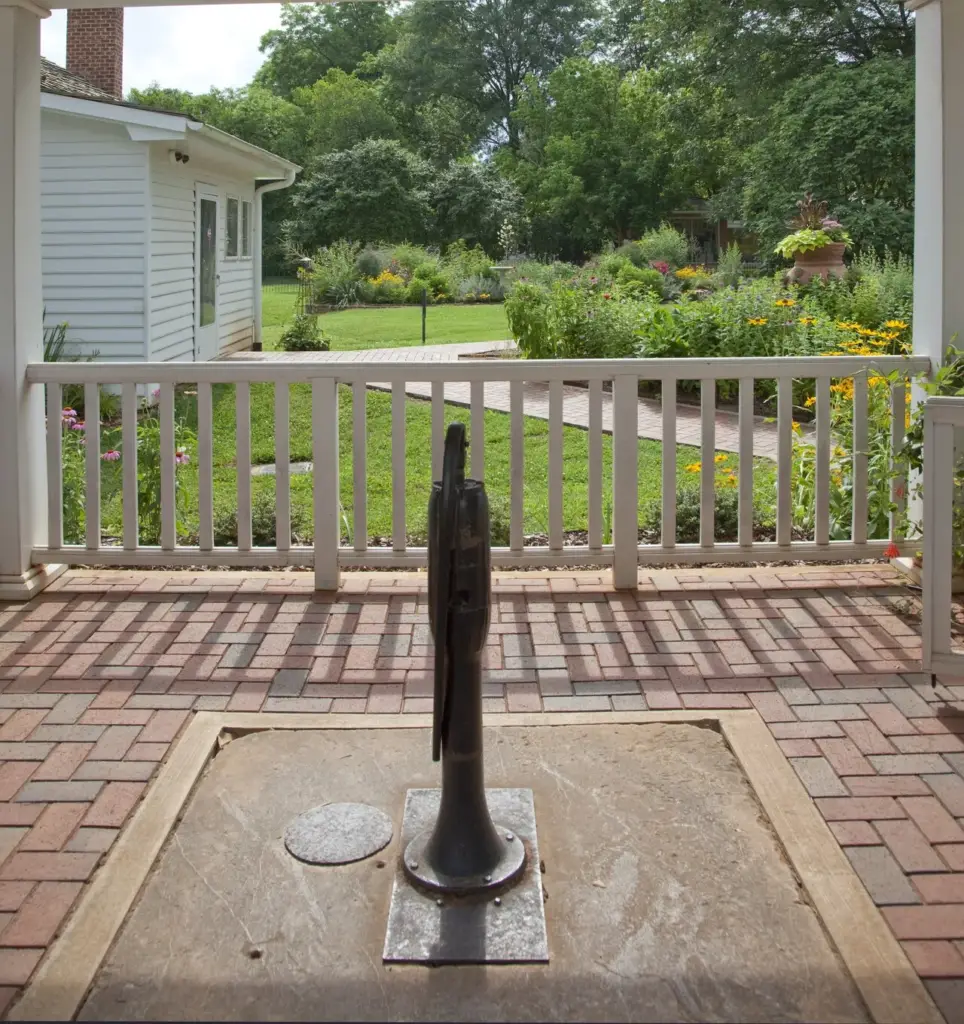 The water pump at Ivy Green where Anne Sullivan spelled W-A-T-E-R into Helen Keller's hand